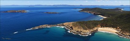 Red Beach - Coconut Point - Clam Bay - Great Keppel Island - Yeppoon - QLD (PBH4 00 18276)